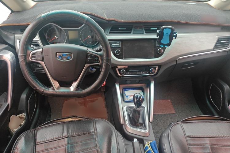 Used Geely Auto Vision X3 2017 1.5L Manual Luxury Model Center Console