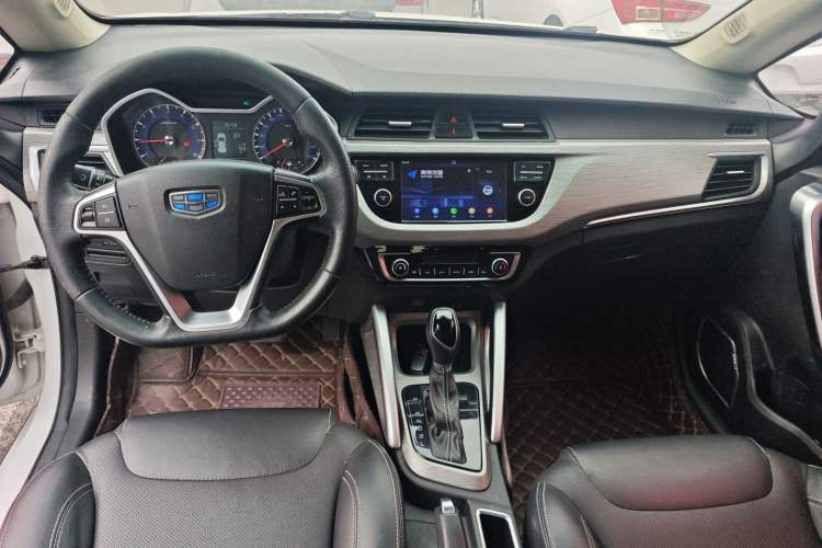 Used Geely Auto Vision X3 2017 1.5L Automatic Luxury Model Center Console