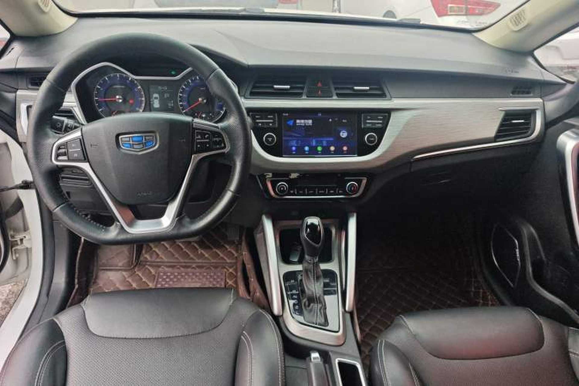 Used Geely Auto Vision X3 2017 1.5L Automatic Luxury Model Center Console