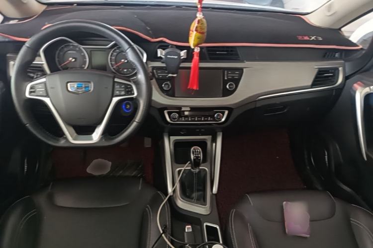 Used Geely Auto Vision X3 2017 1.5L Manual Luxury Model Center Console