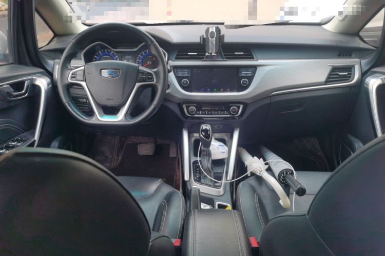 Used Geely Auto Vision X3 2017 1.5L Automatic Luxury Model Center Console