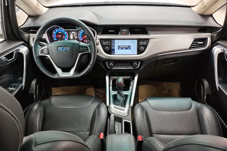 Used Geely Auto Vision X3 2017 1.5L Automatic Luxury Model Center Console