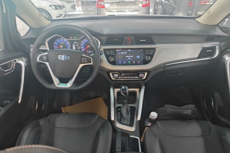 Used Geely Auto Vision X3 2017 1.5L Automatic Luxury Model Center Console