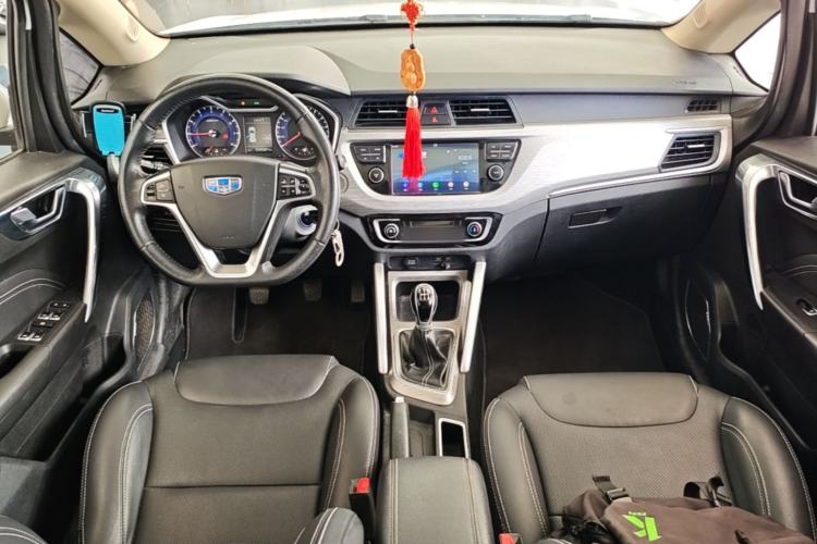 Used Geely Auto Vision X3 2017 1.5L Manual Luxury Model Center Console