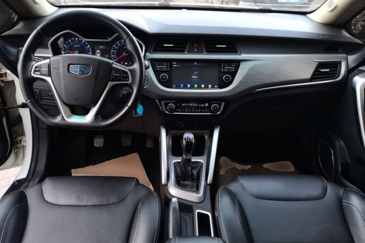 Used Geely Auto Vision X3 2017 1.5L Manual Luxury Model Center Console