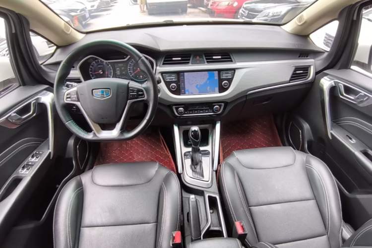 Used Geely Auto Vision X3 2017 1.5L Automatic Elite Model Center Console