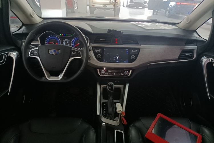 Used Geely Auto Vision X3 2017 1.5L Automatic Luxury Model Center Console