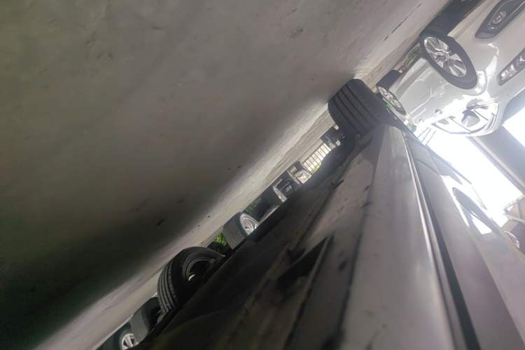 Used Geely Auto Vision X3 2017 1.5L Automatic Elite Model Chassis Front Right