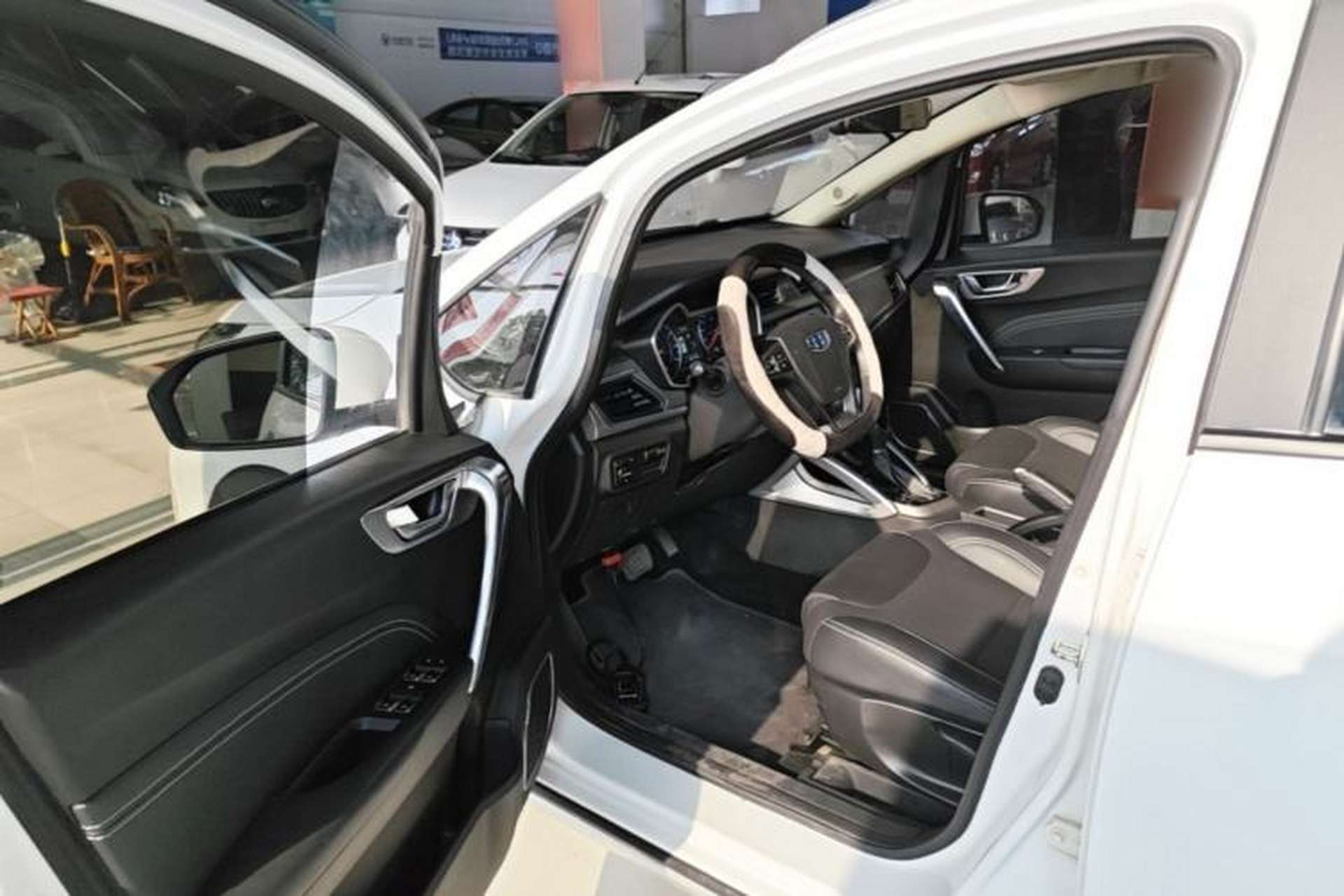 Used Geely Auto Vision X3 2017 1.5L Automatic Luxury Model Driver Seat