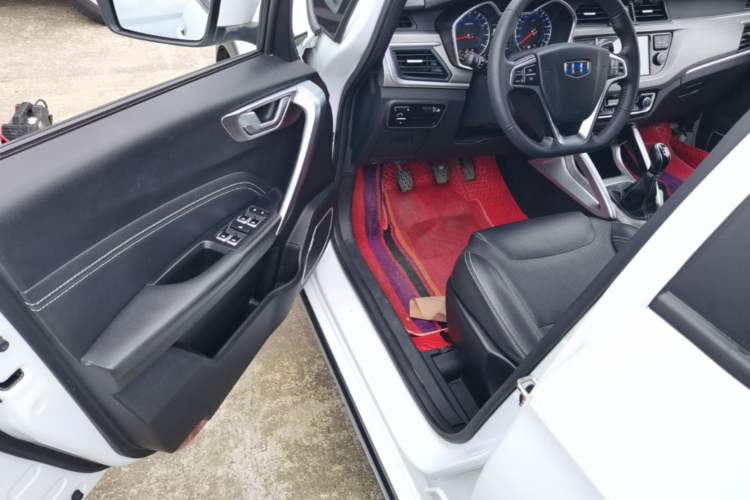 Used Geely Auto Vision X3 2017 1.5L Manual Elite Model Driver Seat