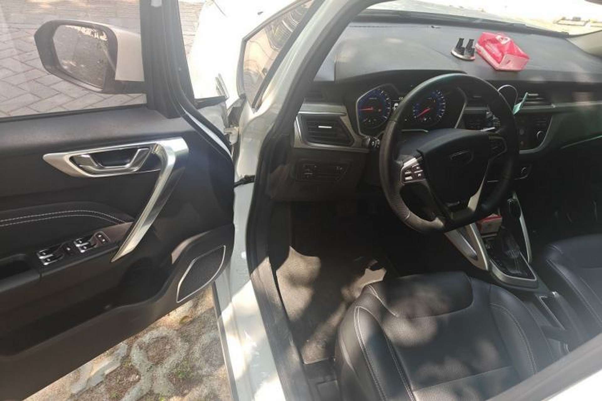 Used Geely Auto Vision X3 2017 1.5L Automatic Luxury Model Driver Seat