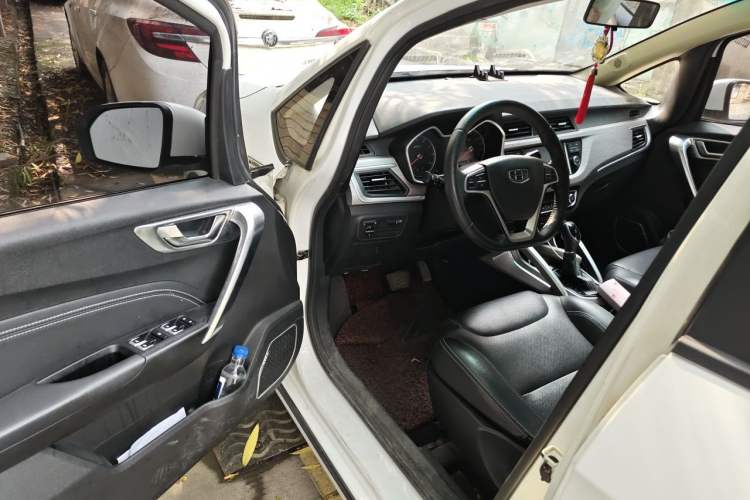 Used Geely Auto Vision X3 2017 1.5L Automatic Elite Model Driver Seat