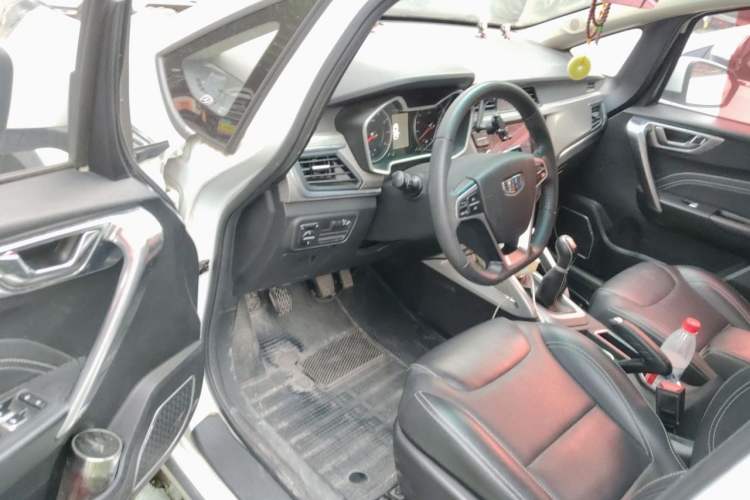 Used Geely Auto Vision X3 2017 1.5L Manual Elite Model Driver Seat