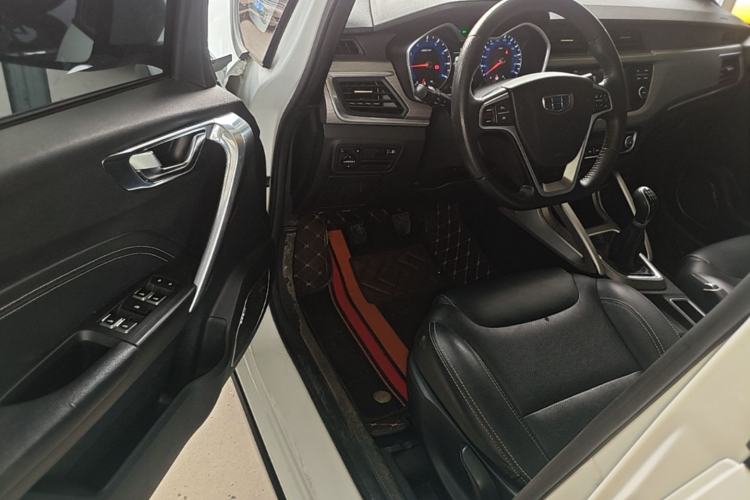 Used Geely Auto Vision X3 2017 1.5L Manual Luxury Model Driver Seat
