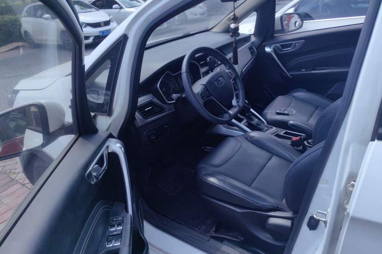 Used Geely Auto Vision X3 2017 1.5L Automatic Elite Model Driver Seat