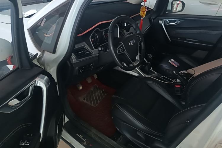 Used Geely Auto Vision X3 2017 1.5L Manual Luxury Model Driver Seat