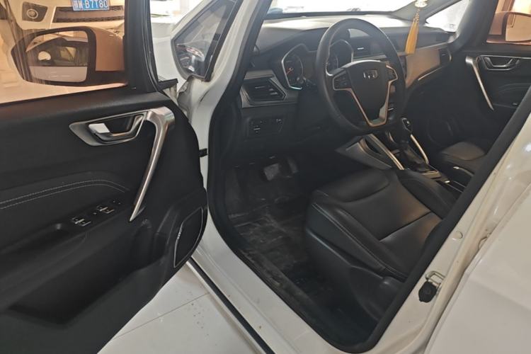 Used Geely Auto Vision X3 2017 1.5L Automatic Elite Model Driver Seat