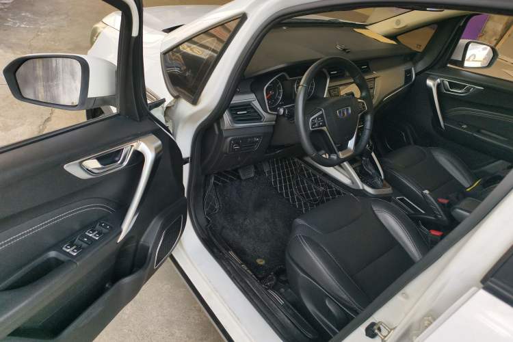 Used Geely Auto Vision X3 2017 1.5L Automatic Luxury Model Driver Seat