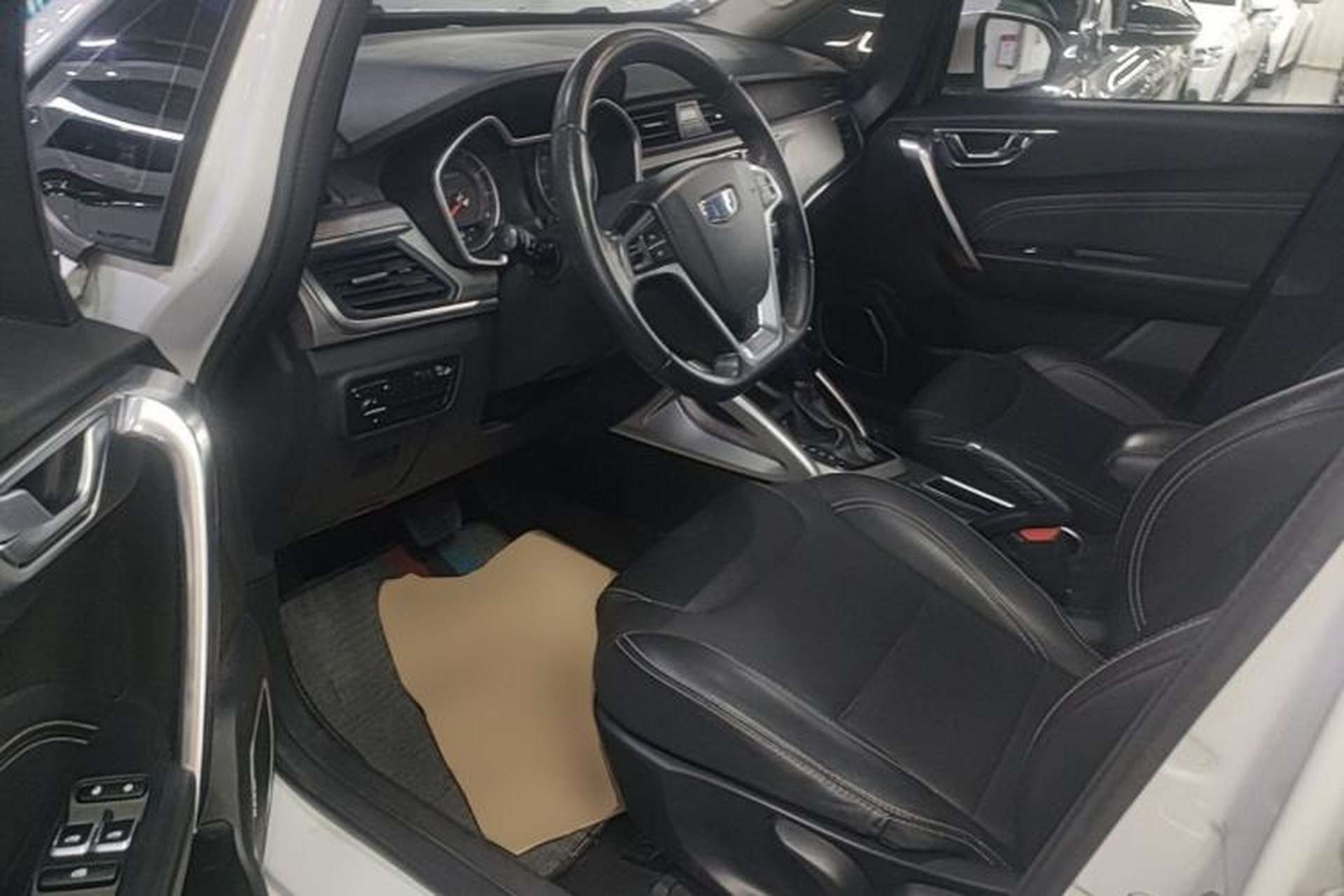 Used Geely Auto Vision X3 2017 1.5L Automatic Luxury Model Driver Seat