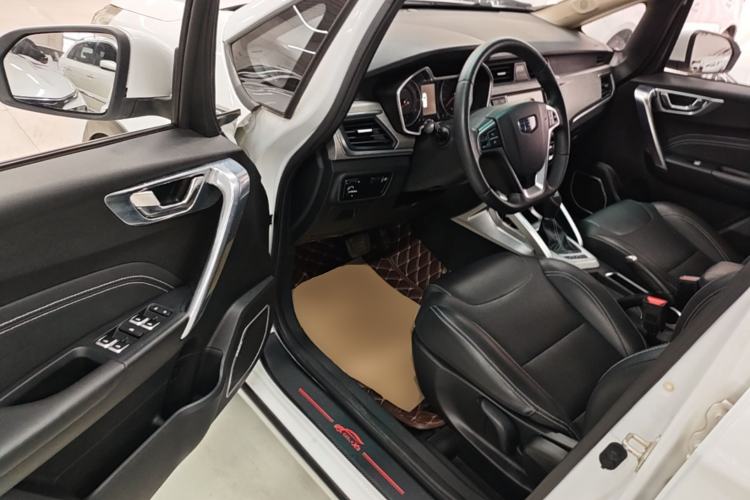 Used Geely Auto Vision X3 2017 1.5L Automatic Luxury Model Driver Seat