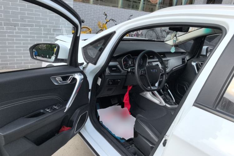 Used Geely Auto Vision X3 2017 1.5L Automatic Elite Model Driver Seat