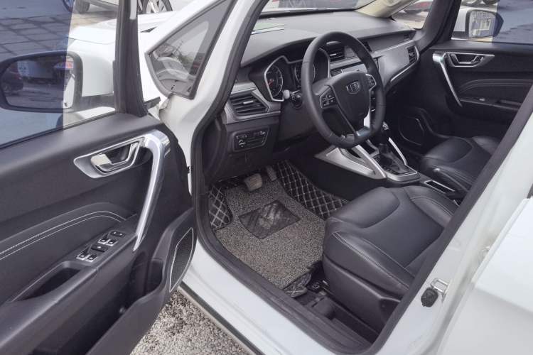 Used Geely Auto Vision X3 2017 1.5L Automatic Elite Model Driver Seat