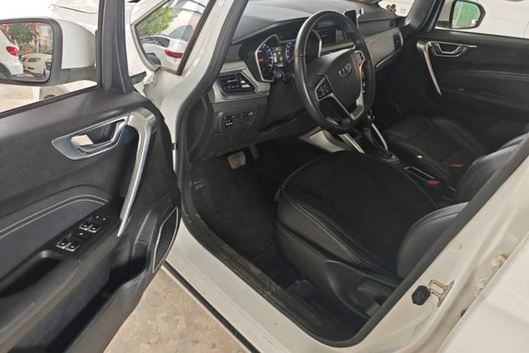 Used Geely Auto Vision X3 2017 1.5L Automatic Elite Model Driver Seat