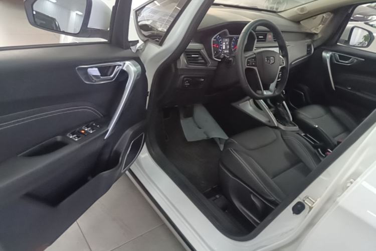 Used Geely Auto Vision X3 2017 1.5L Automatic Luxury Model Driver Seat
