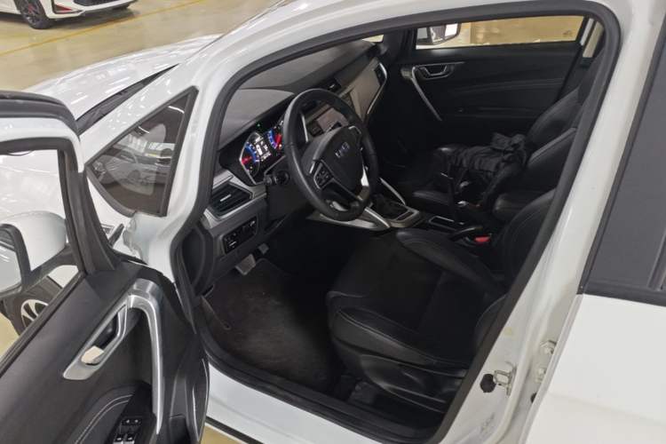 Used Geely Auto Vision X3 2017 1.5L Automatic Luxury Model Driver Seat