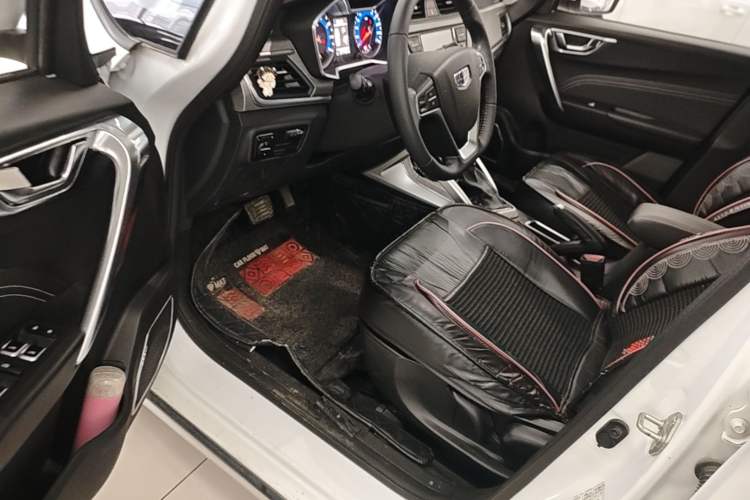 Used Geely Auto Vision X3 2017 1.5L Automatic Luxury Model Driver Seat