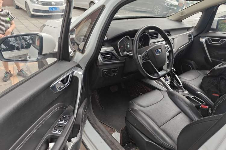 Used Geely Auto Vision X3 2017 1.5L Automatic Elite Model Driver Seat