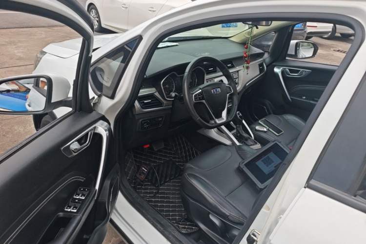 Used Geely Auto Vision X3 2017 1.5L Automatic Luxury Model Driver Seat