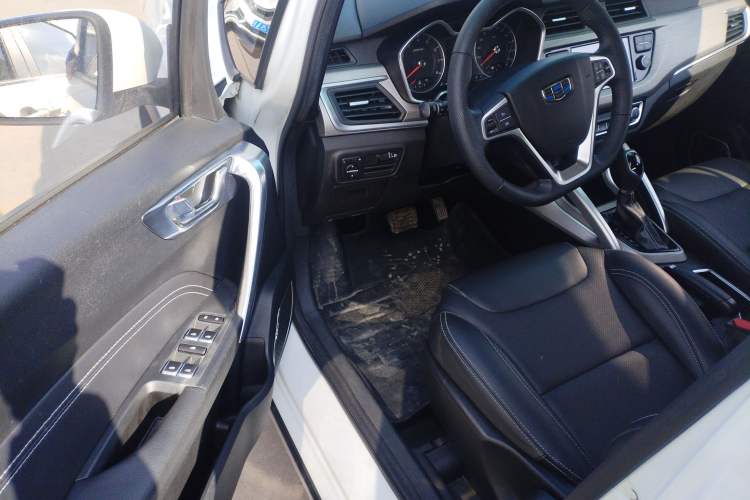 Used Geely Auto Vision X3 2017 1.5L Automatic Elite Model Driver Seat