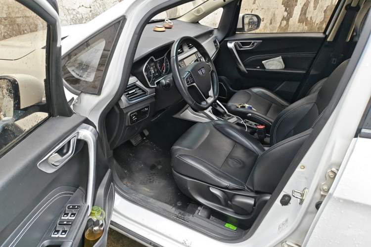 Used Geely Auto Vision X3 2017 1.5L Automatic Luxury Model Driver Seat