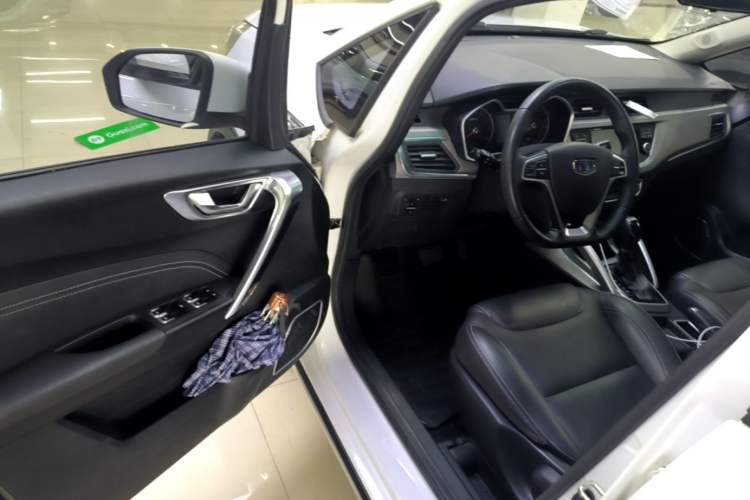 Used Geely Auto Vision X3 2017 1.5L Automatic Elite Model Driver Seat