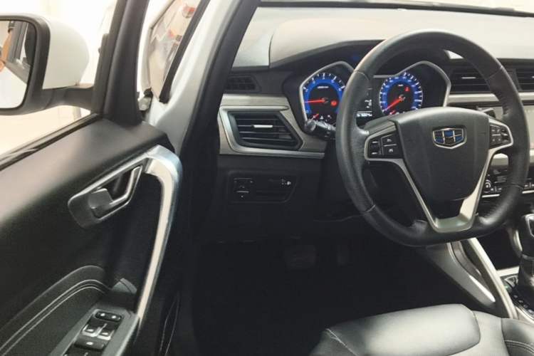 Used Geely Auto Vision X3 2017 1.5L Automatic Elite Model Driver Seat