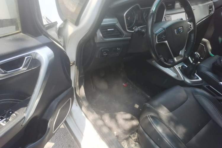 Used Geely Auto Vision X3 2017 1.5L Manual Elite Model Driver Seat