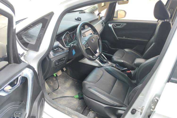Used Geely Auto Vision X3 2017 1.5L Automatic Elite Model Driver Seat