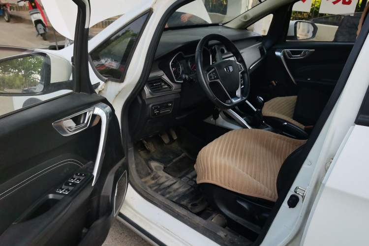 Used Geely Auto Vision X3 2017 1.5L Manual Luxury Model Driver Seat