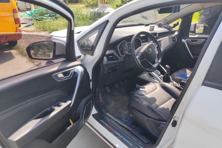 Used Geely Auto Vision X3 2017 1.5L Manual Elite Model Driver Seat