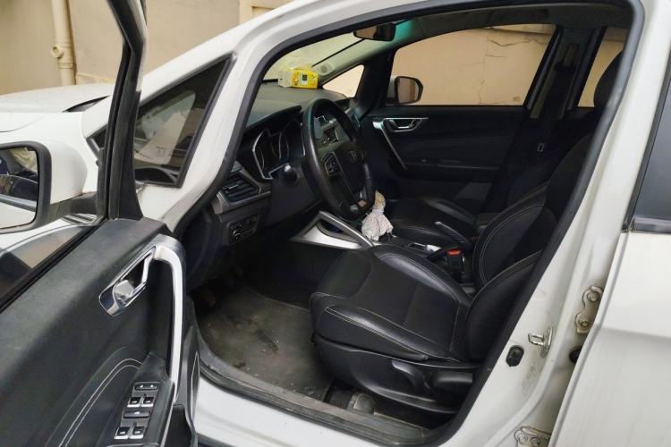 Used Geely Auto Vision X3 2017 1.5L Manual Luxury Model Driver Seat