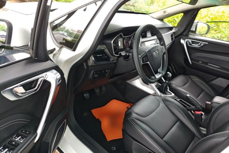Used Geely Auto Vision X3 2017 1.5L Manual Luxury Model Driver Seat
