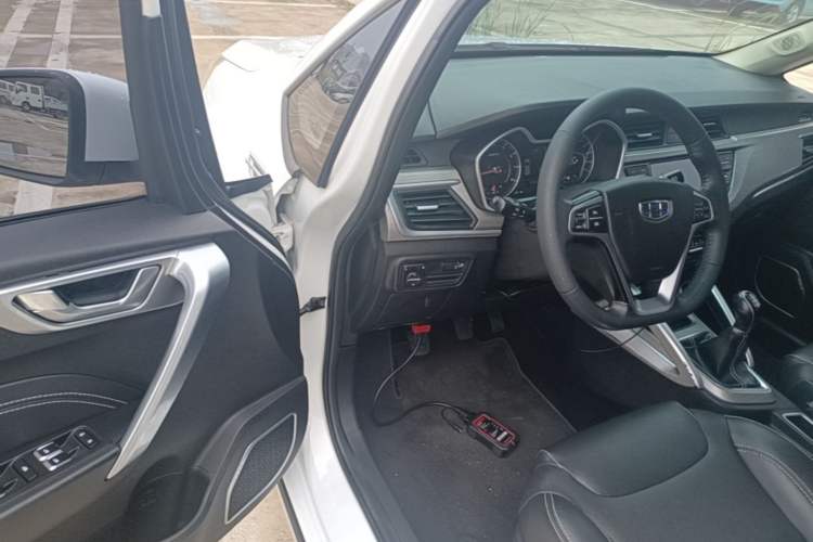 Used Geely Auto Vision X3 2017 1.5L Manual Elite Model Driver Seat
