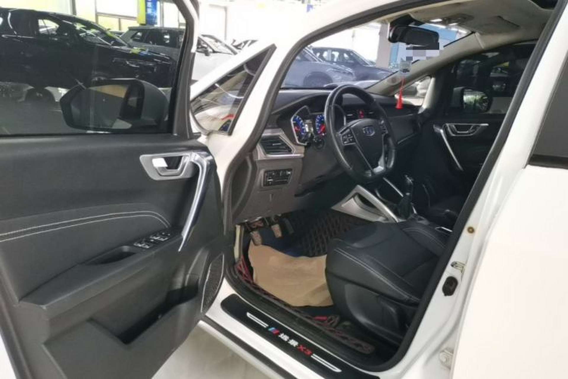 Used Geely Auto Vision X3 2017 1.5L Manual Luxury Model Driver Seat