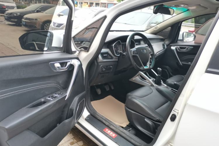 Used Geely Auto Vision X3 2017 1.5L Manual Luxury Model Driver Seat