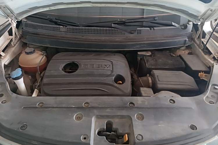 Used Geely Auto Vision X3 2017 1.5L Manual Luxury Model Engine Bay