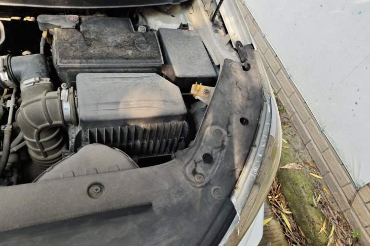 Used Geely Auto Vision X3 2017 1.5L Automatic Elite Model Engine Bay Left