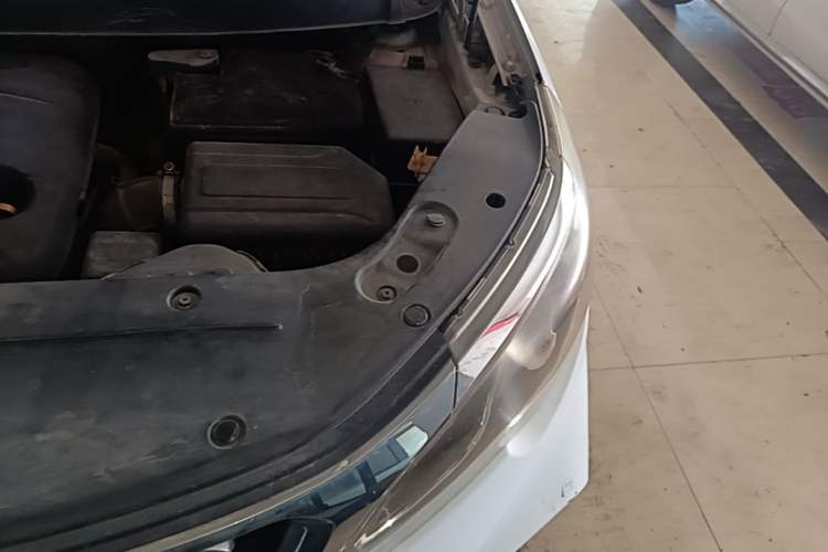 Used Geely Auto Vision X3 2017 1.5L Manual Luxury Model Engine Bay Left