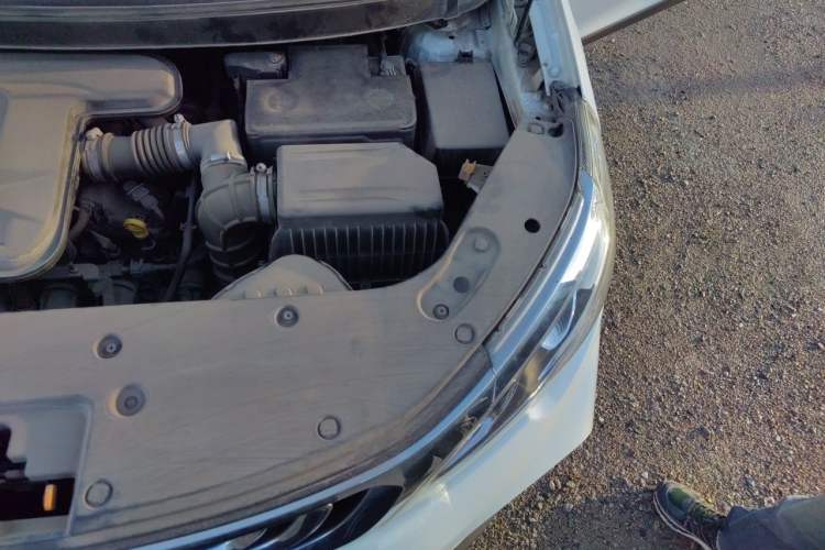 Used Geely Auto Vision X3 2017 1.5L Automatic Elite Model Engine Bay Left