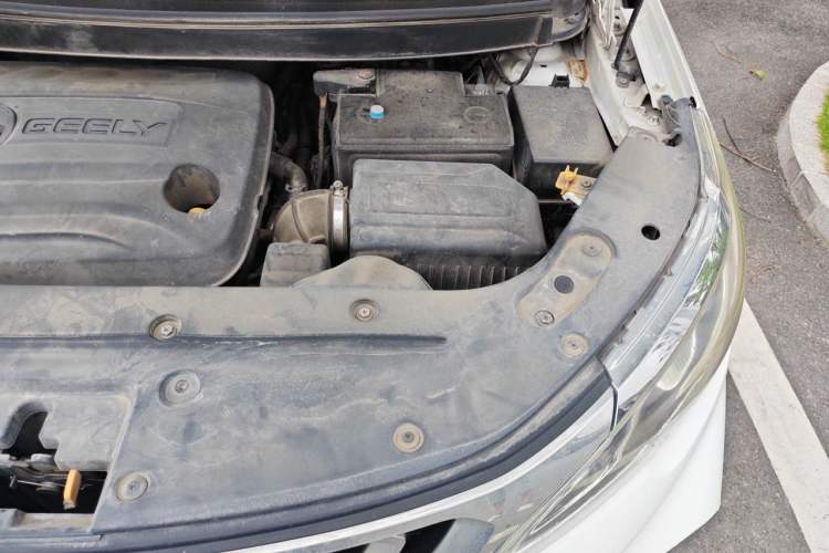 Used Geely Auto Vision X3 2017 1.5L Manual Luxury Model Engine Bay Left